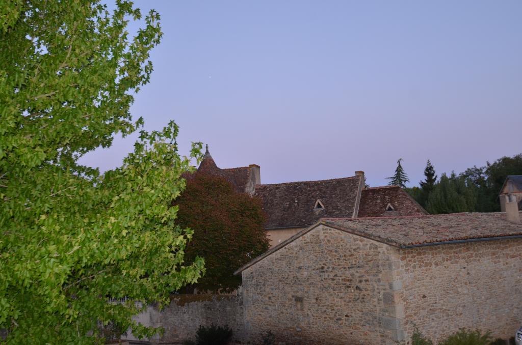 Logis Hôtel Le Saint Georges Vivonne Exterior foto